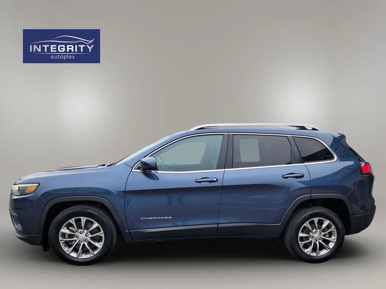 Used 2021 Jeep Cherokee Latitude Plus image 6