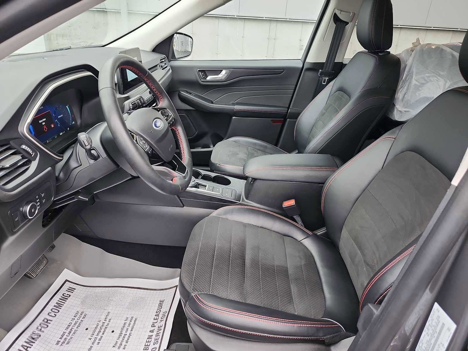 Used 2022 Ford Escape SEL w/ SEL Stealth AWD Package image 11