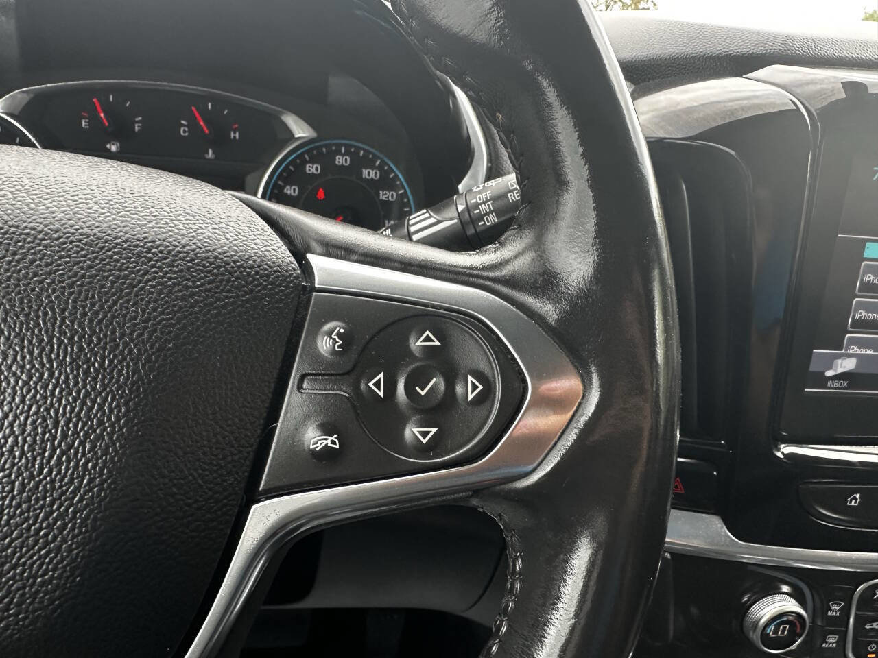 Used 2018 Chevrolet Traverse LT image 28