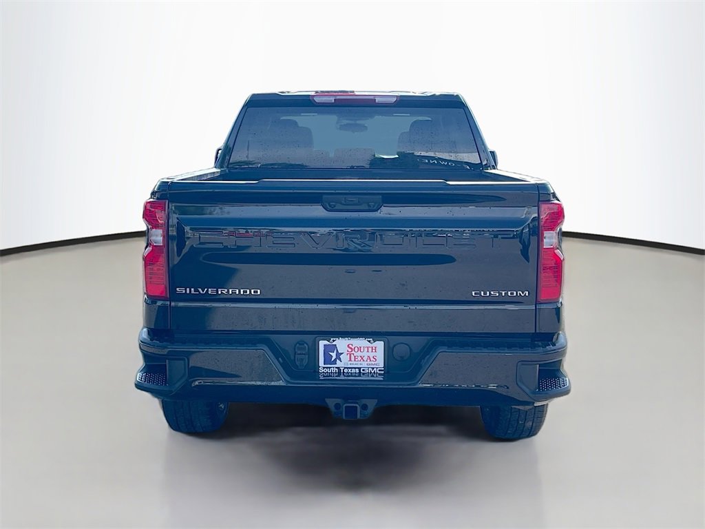 Used 2025 Chevrolet Silverado 1500 Custom image 6