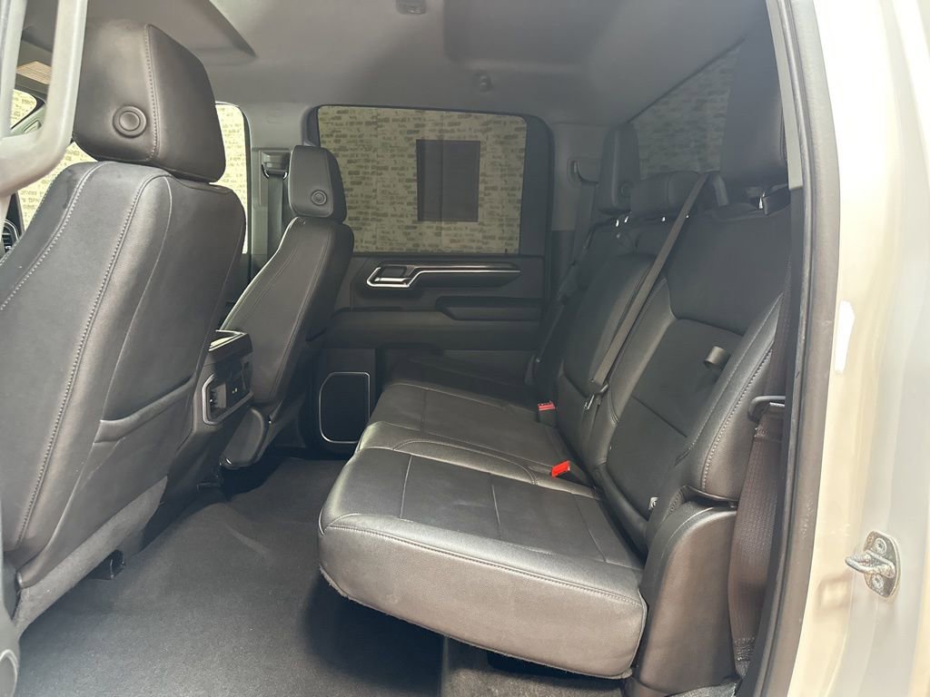 Used 2024 Chevrolet Silverado 2500 LTZ w/ LTZ Convenience Package image 13