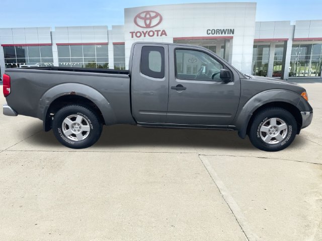 Used 2007 Nissan Frontier SE w/ SE Value Truck Pkg AWD/4WD image 6