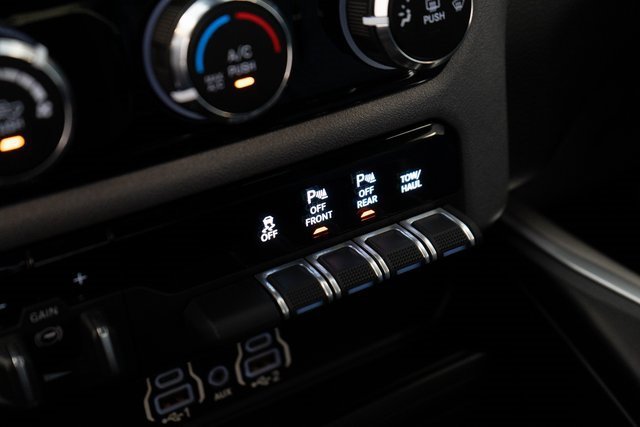 Used 2025 RAM 1500 Big Horn image 25