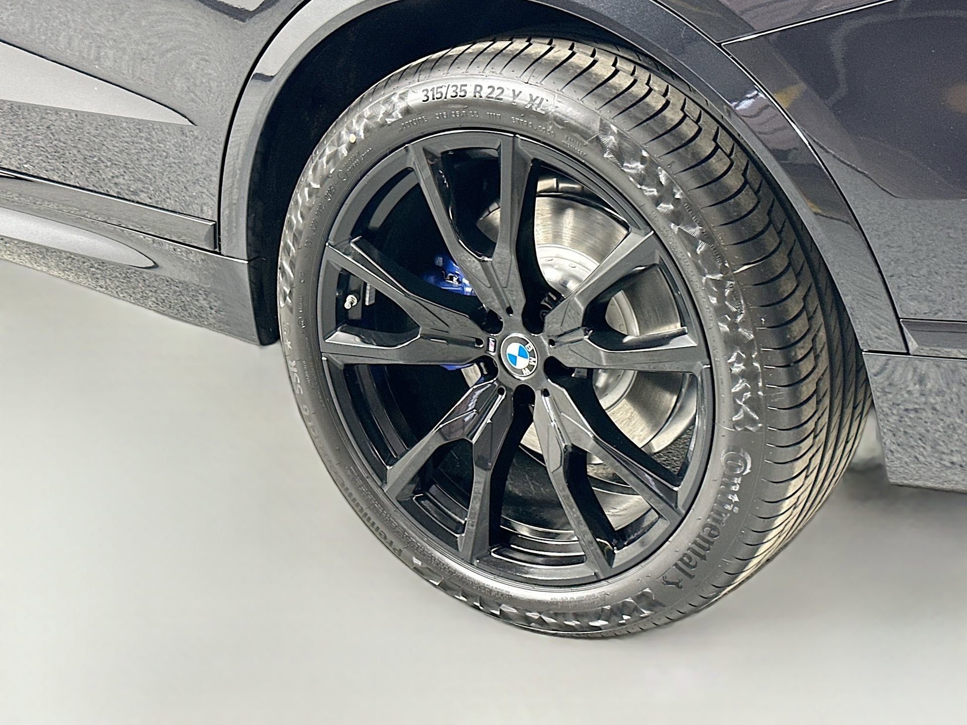 Certified 2026 BMW X7 xDrive40i w/ M Sport Package image 21