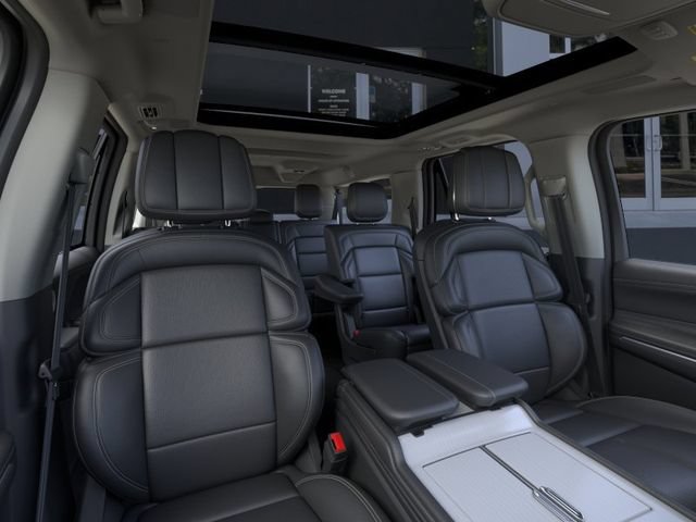New 2026 Lincoln Navigator L Reserve AWD/4WD image 10