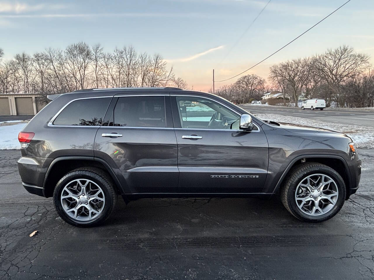 Used 2021 Jeep Grand Cherokee Limited image 7