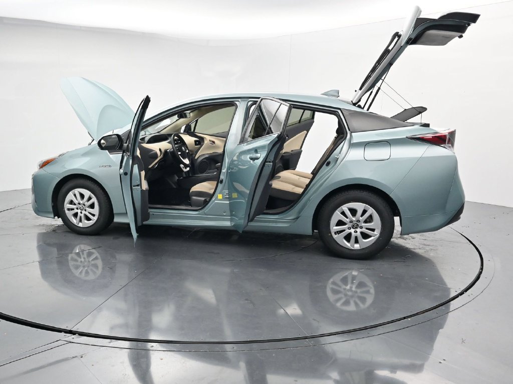 Used 2017 Toyota Prius Two FWD image 44
