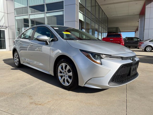 Used 2021 Toyota Corolla LE w/ Carpet Mat Package (TMS) FWD image 1