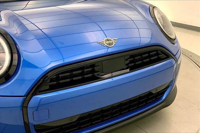 Certified 2025 MINI Cooper 2-Door Hardtop image 29
