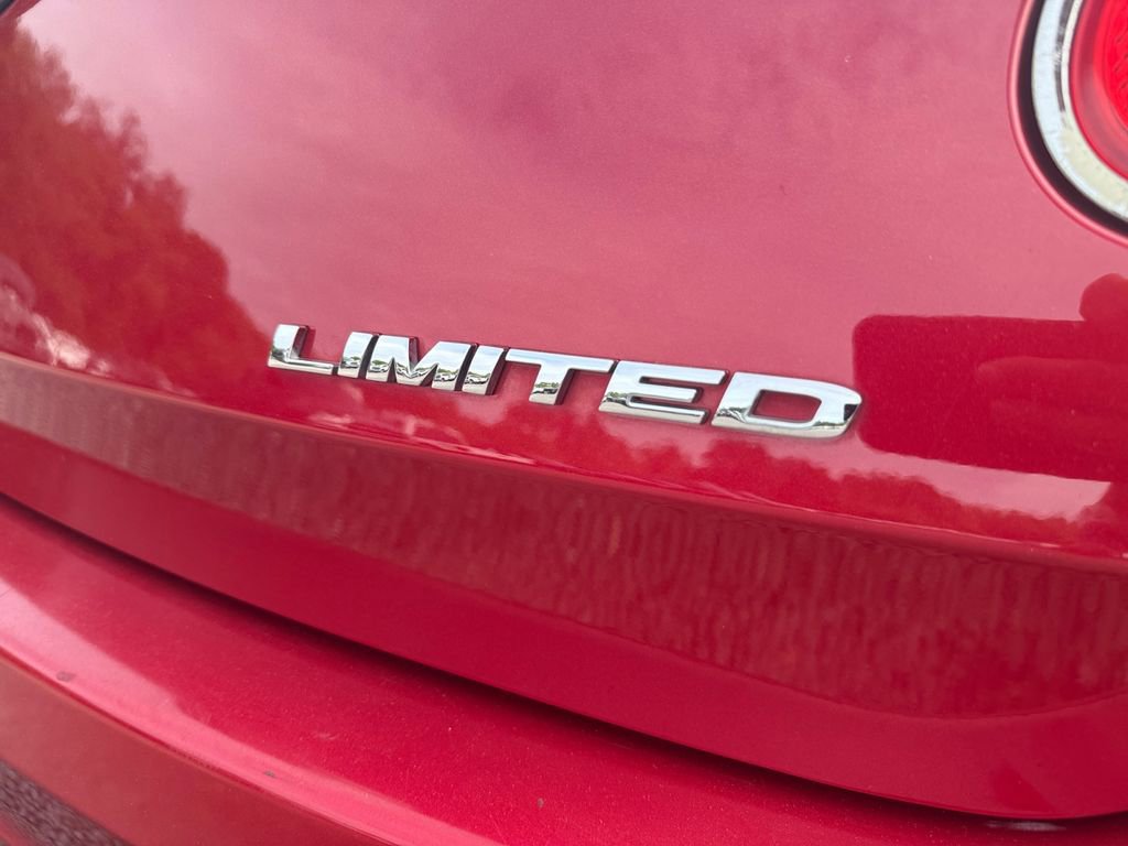 Used 2012 Ford Taurus Limited image 16