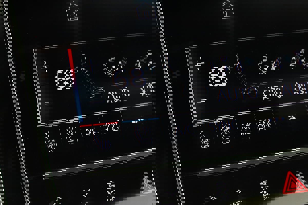 Used 2024 Audi SQ8 Premium Plus image 8