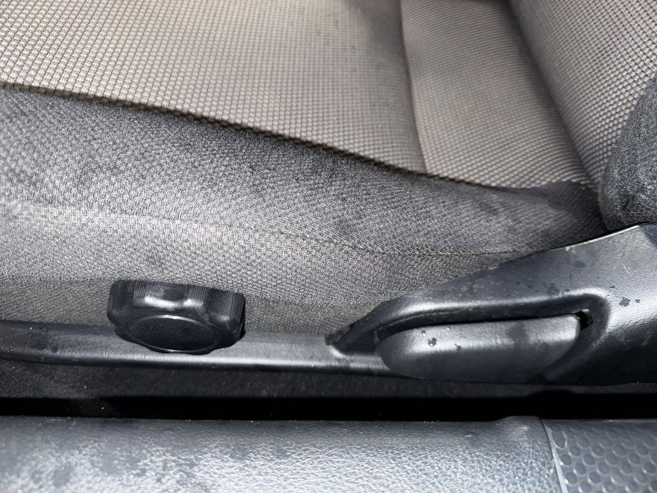 Used 2003 Toyota MR2 image 17