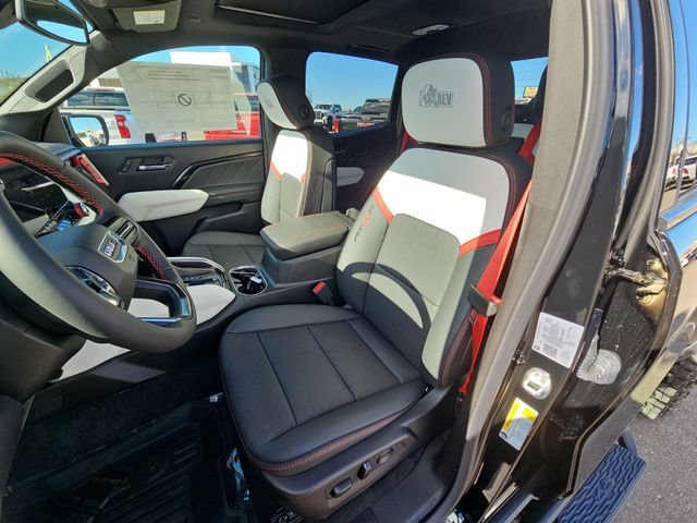 New 2026 GMC Canyon AT4X w/ AT4X AEV Edition AWD/4WD image 17