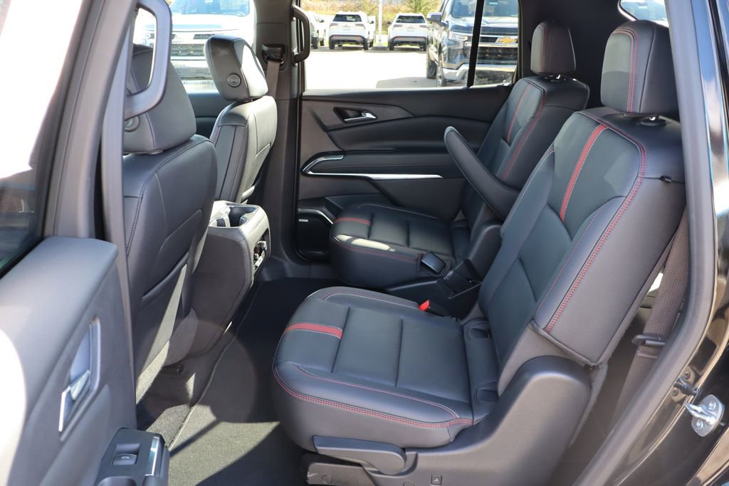 Used 2024 Chevrolet Traverse RS w/ LPO, Floor Liner Package image 47