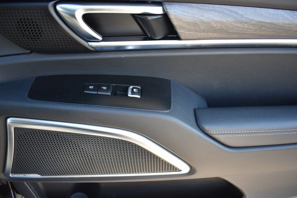 Used 2022 Kia Telluride SX image 16