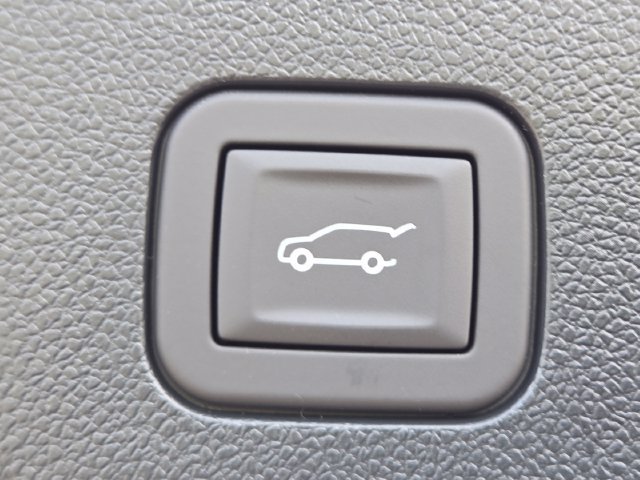 New 2027 GMC Terrain Elevation w/ Elevation Premium Package FWD image 19