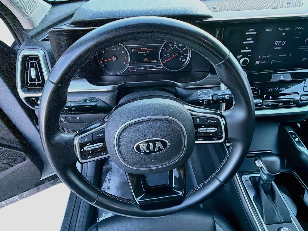 Used 2021 Kia Sorento S w/ Panoramic Sunroof Package FWD image 39