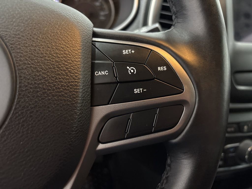 Used 2019 Jeep Cherokee Latitude Plus w/ Cold Weather Group image 23