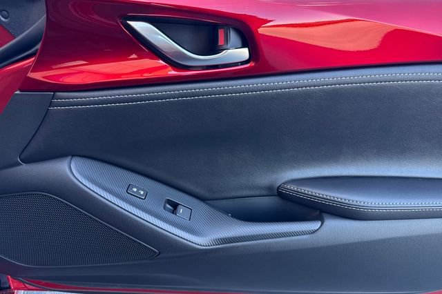 New 2026 MAZDA MX-5 Miata RF Grand Touring image 17