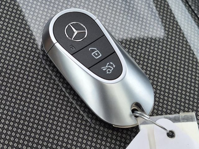 Certified 2026 Mercedes-Benz GLC 300 image 35