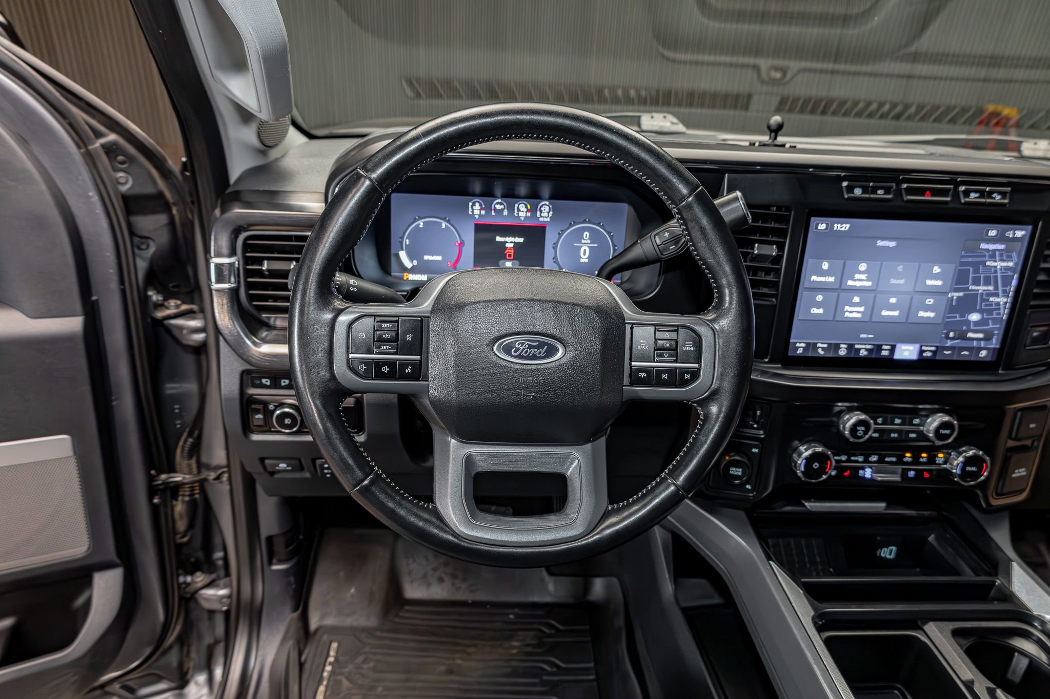 Used 2024 Ford F450 Lariat w/ FX4 Off-Road Package image 17