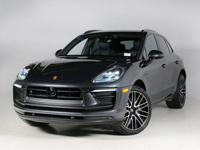 Certified 2026 Porsche Macan AWD/4WD image 1