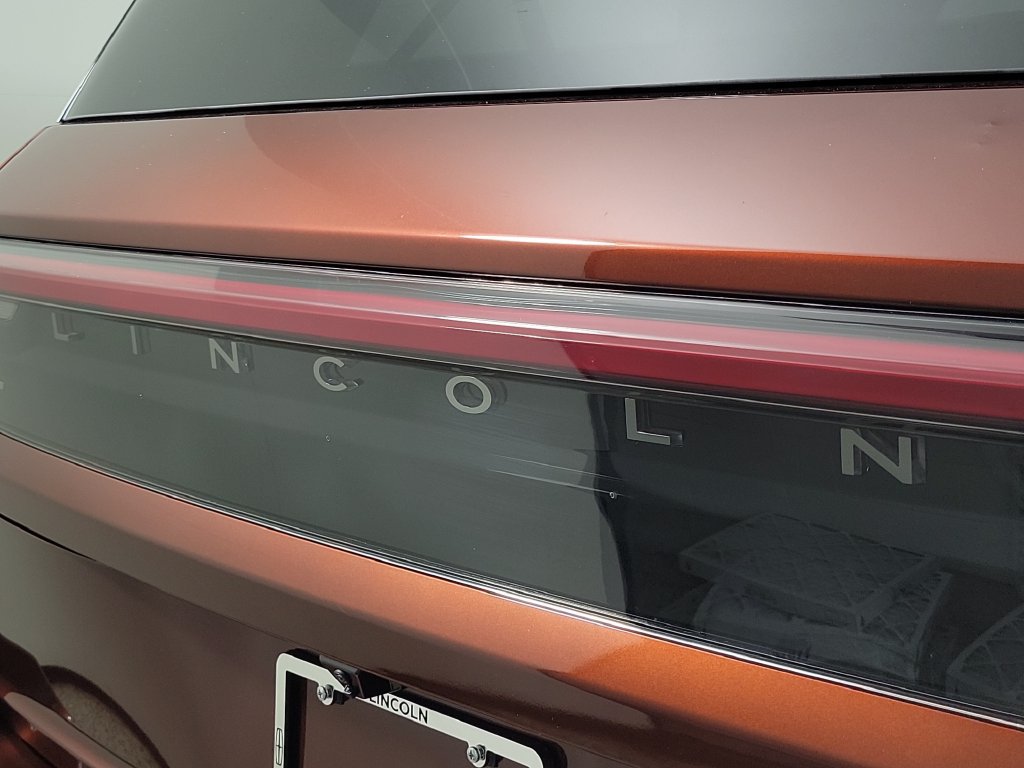 New 2027 Lincoln Navigator L Reserve w/ Jet Appearance Package RWD image 5