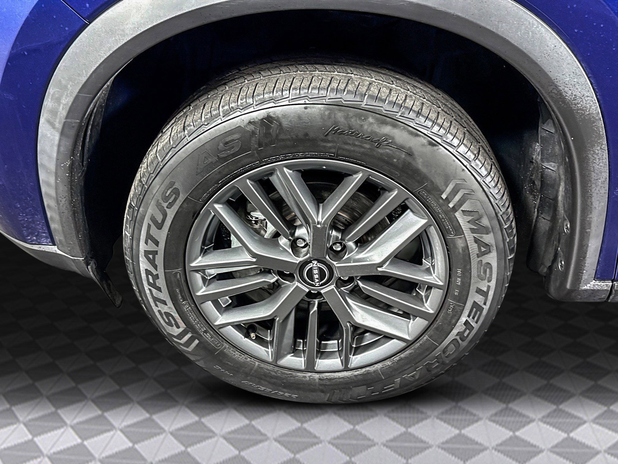 Used 2023 Nissan Rogue S image 37