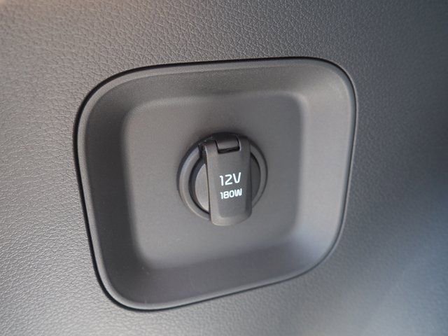 New 2026 Kia Sportage LX image 32