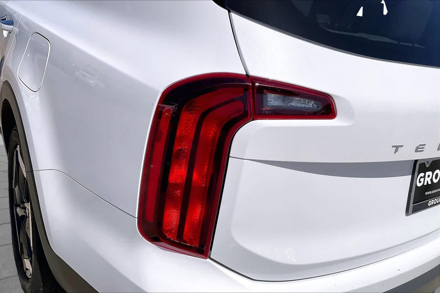 Used 2025 Kia Telluride S FWD image 26