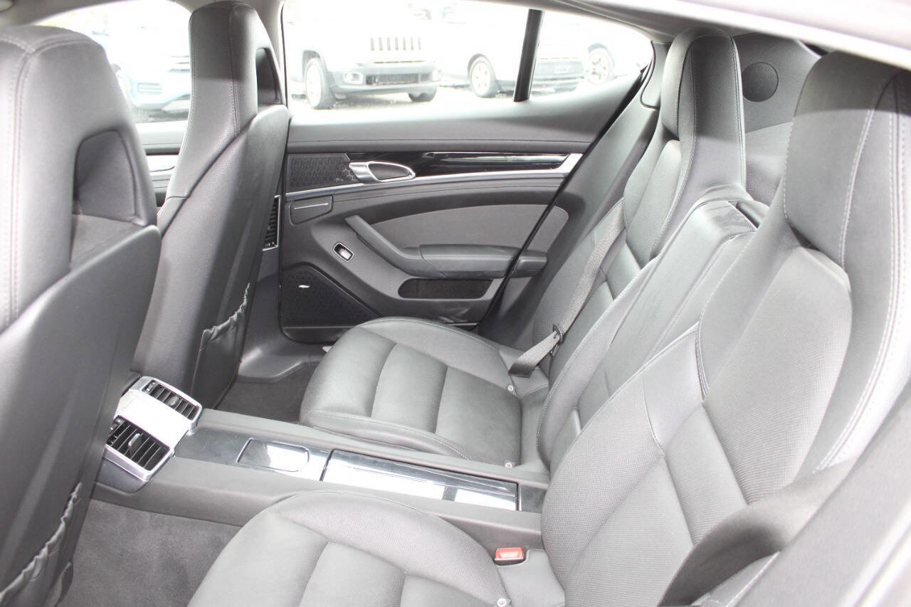 Used 2011 Porsche Panamera image 21