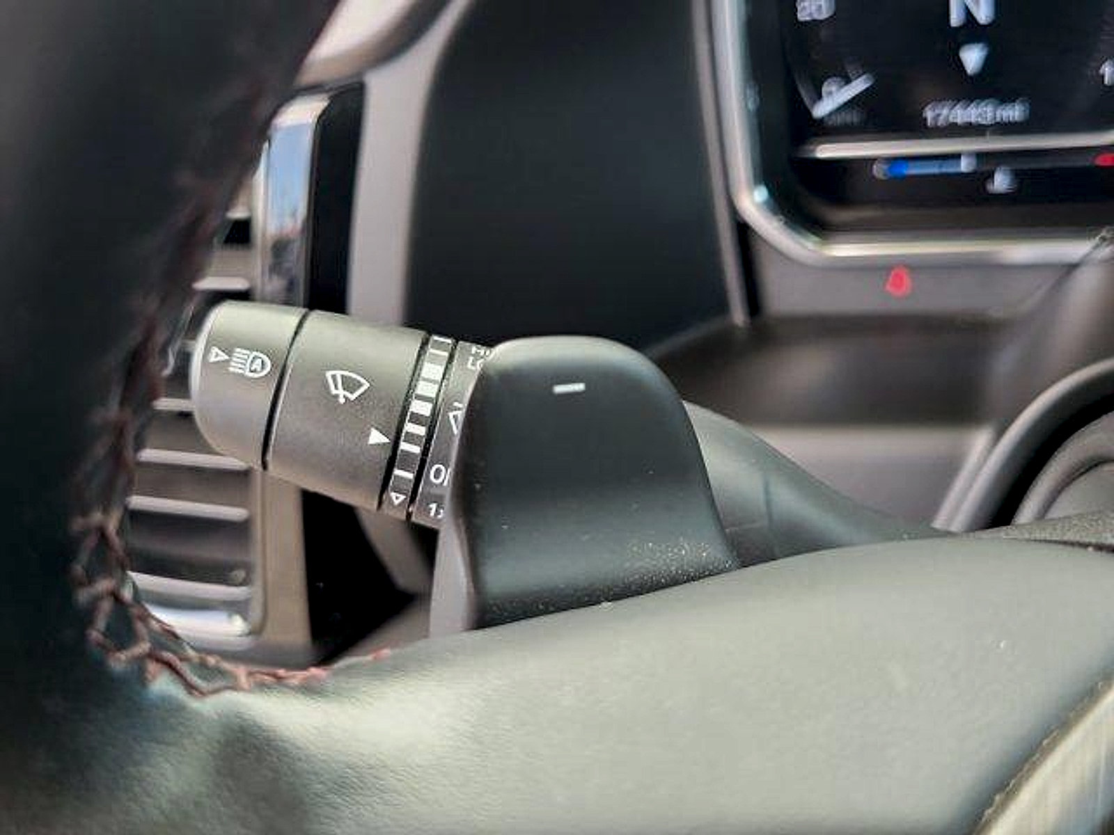 Used 2025 GMC Sierra 1500 AT4X AWD/4WD image 27