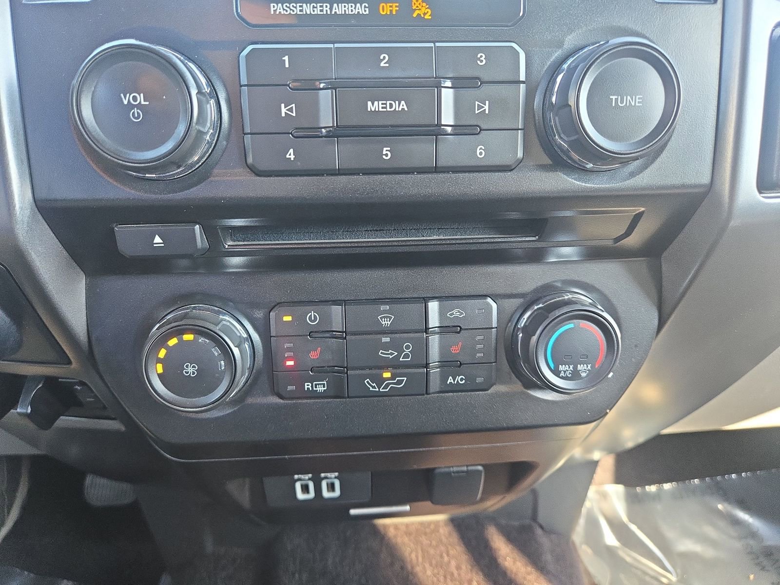 Certified 2017 Ford F150 XLT w/ Equipment Group 302A Luxury image 20