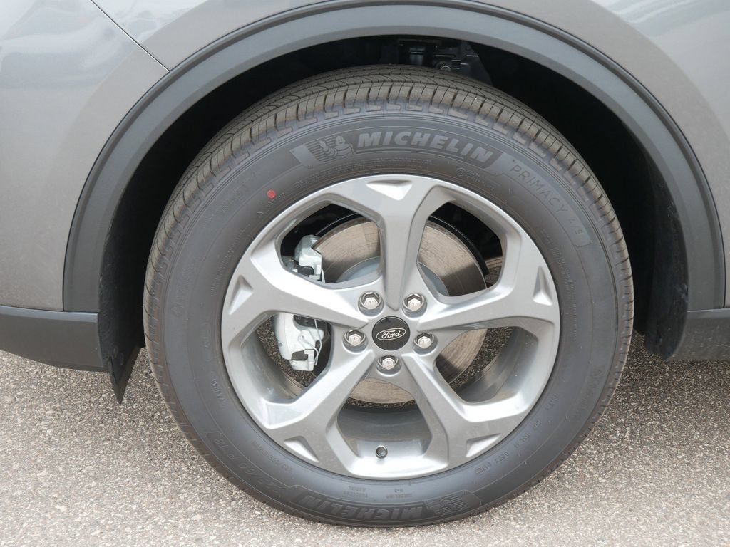 New 2026 Ford Escape ST-Line w/ Tech Pack #1 AWD/4WD image 8