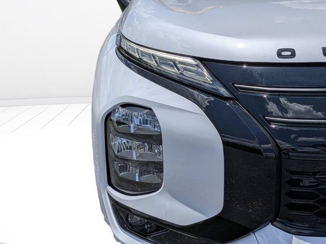New 2026 Mitsubishi Outlander SEL Black Edition FWD image 8