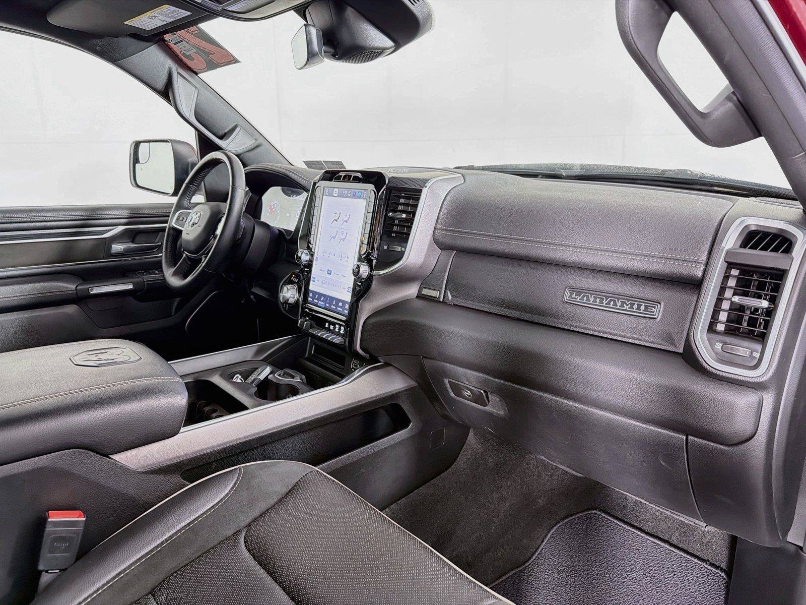 Used 2023 RAM 1500 Laramie AWD/4WD image 32