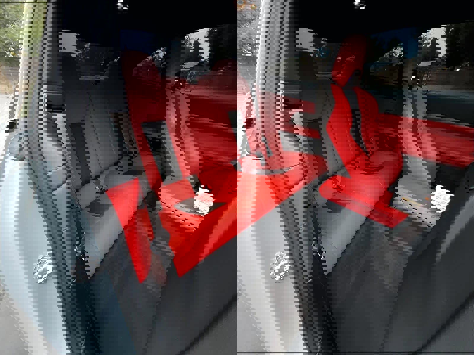 Used 2023 BMW M4 Coupe w/ M Driver's Package image 28