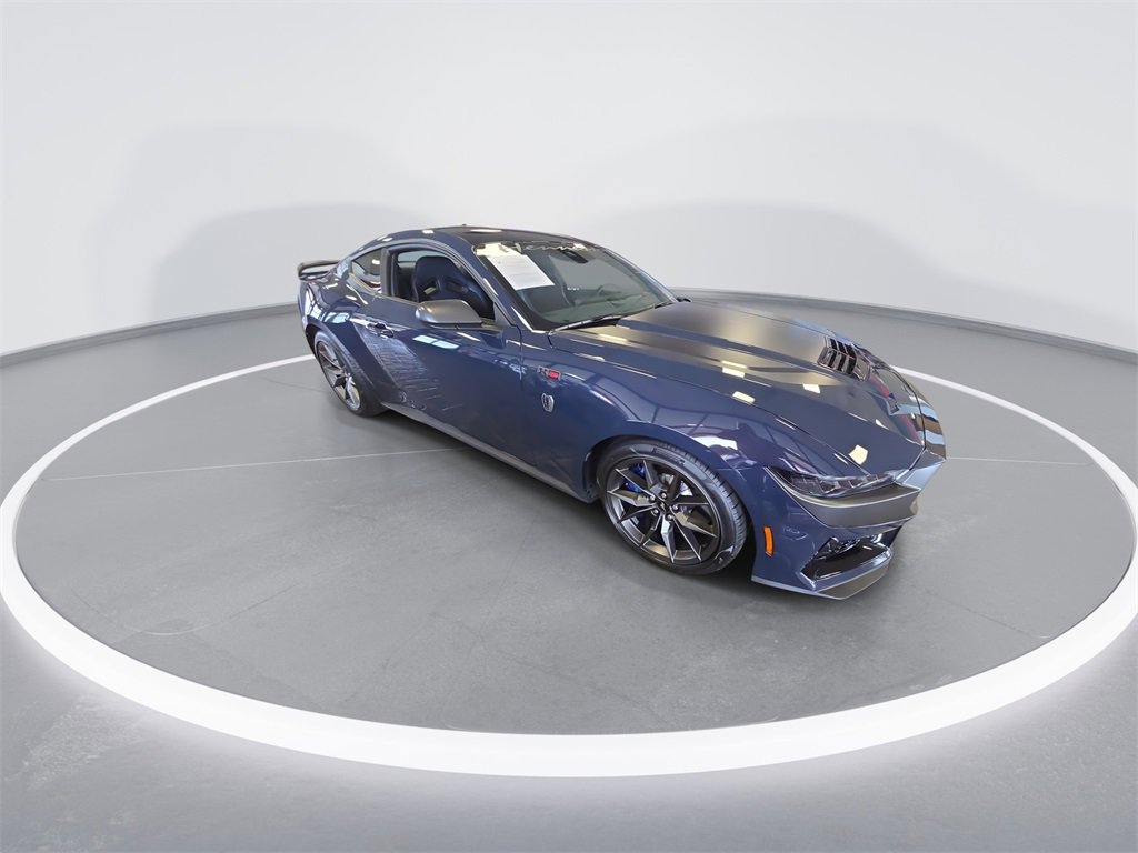 Used 2025 Ford Mustang Dark Horse image 2