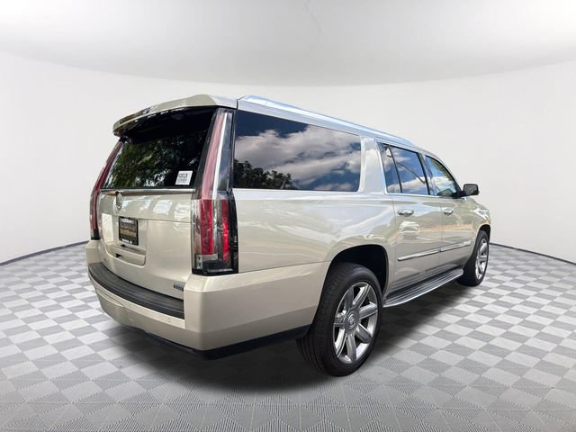 Used 2015 Cadillac Escalade ESV Luxury RWD image 5