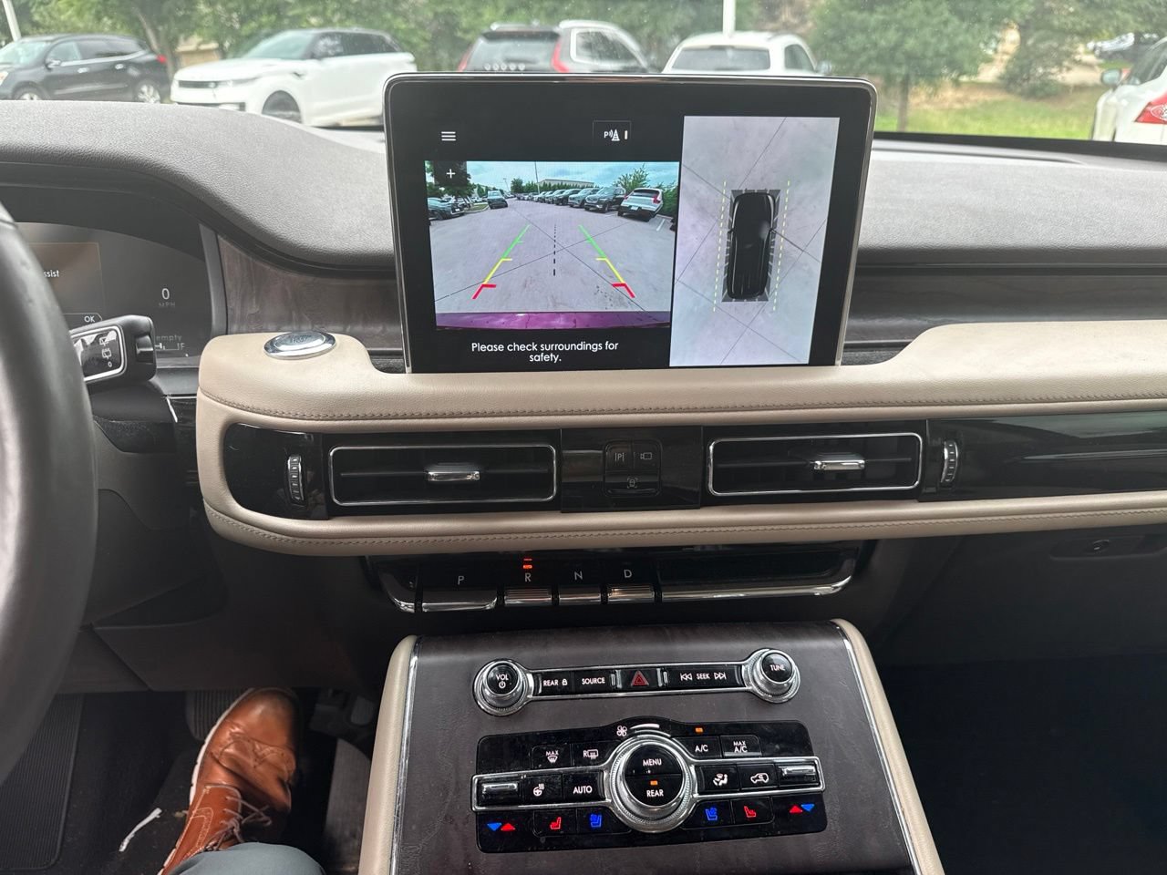 Used 2022 Lincoln Aviator Reserve w/ Equipment Group 201A AWD/4WD image 27
