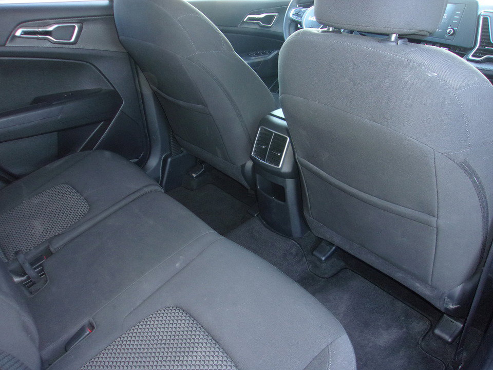 Used 2023 Kia Sportage LX image 22