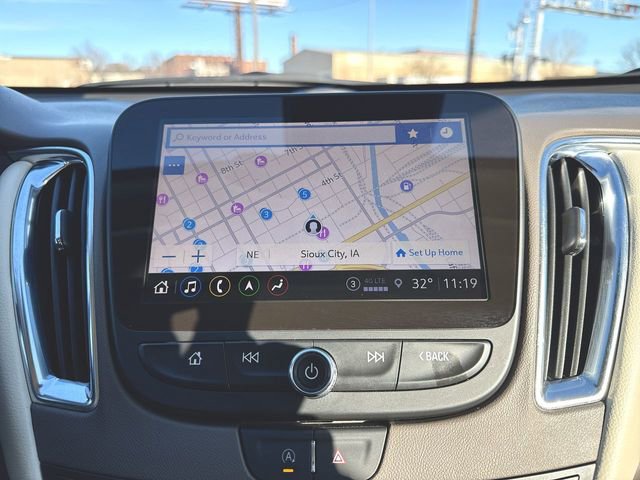 Used 2024 Chevrolet Malibu LT image 14