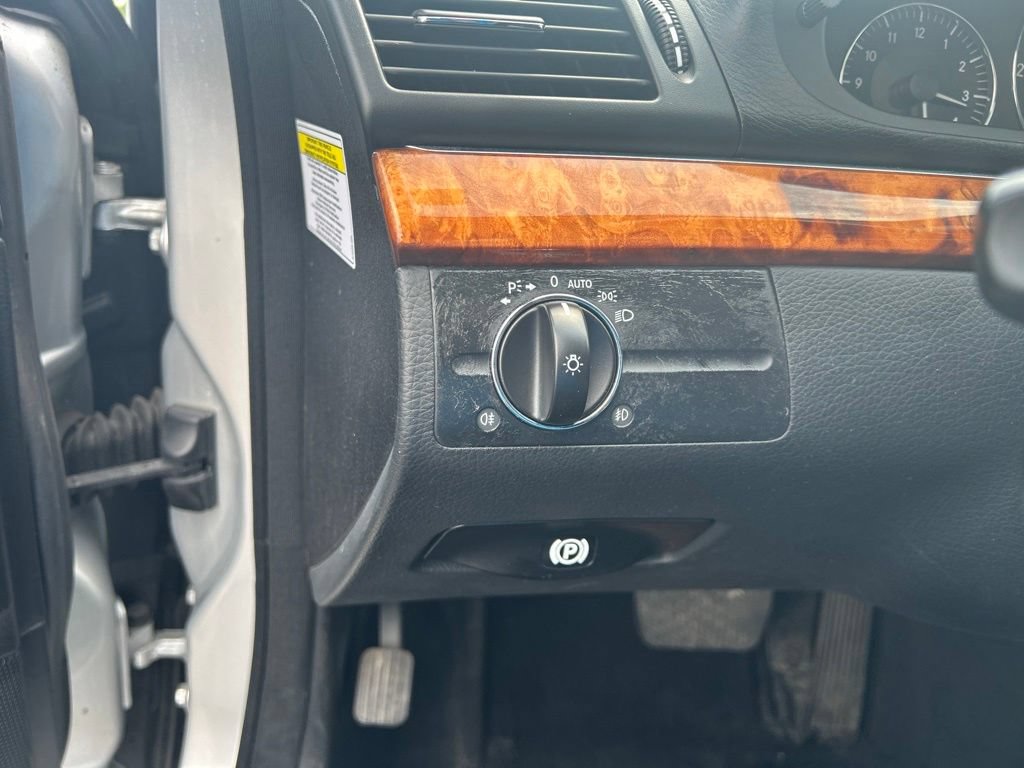 Used 2007 Mercedes-Benz E 350 4MATIC Sedan image 29