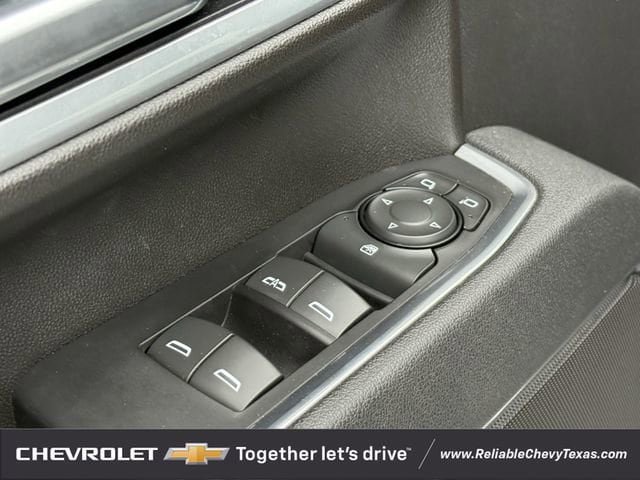 Used 2025 Chevrolet Silverado 2500 LT AWD/4WD image 31