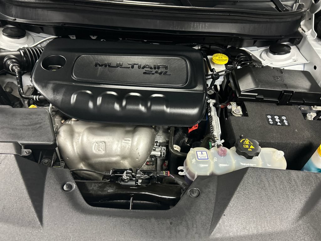 Used 2023 Jeep Cherokee Altitude Lux AWD/4WD image 26