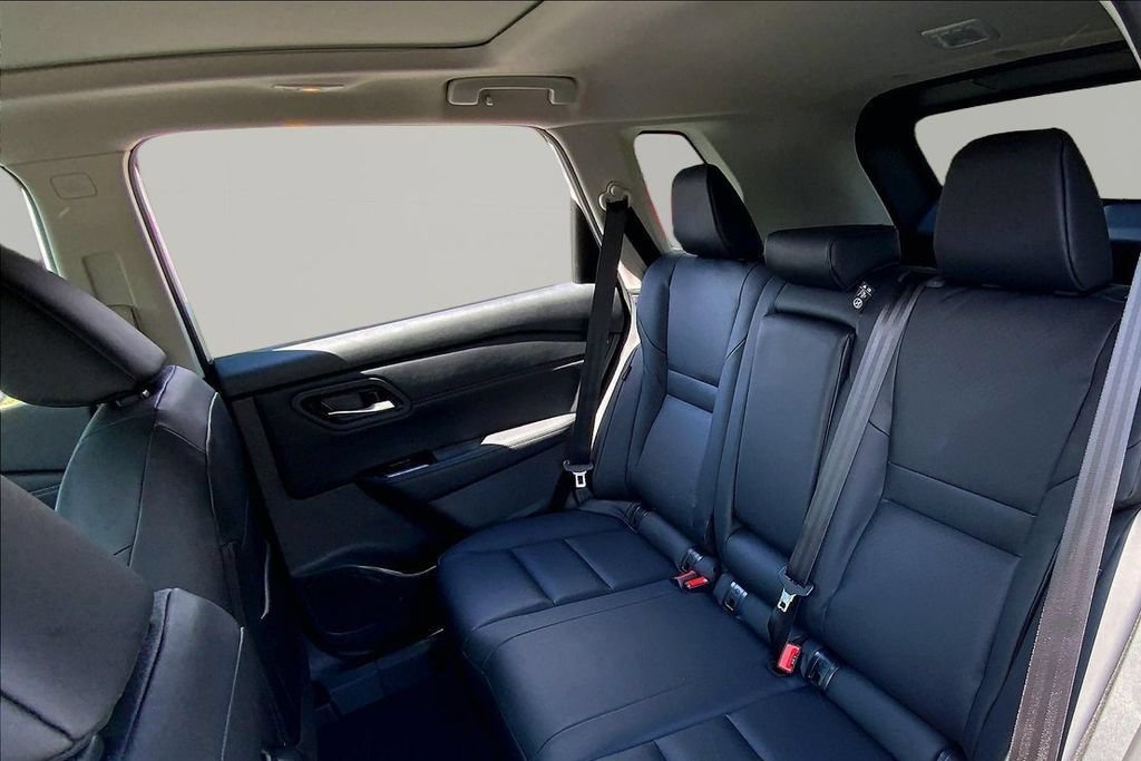 New 2026 Nissan Rogue Dark Armor FWD image 11