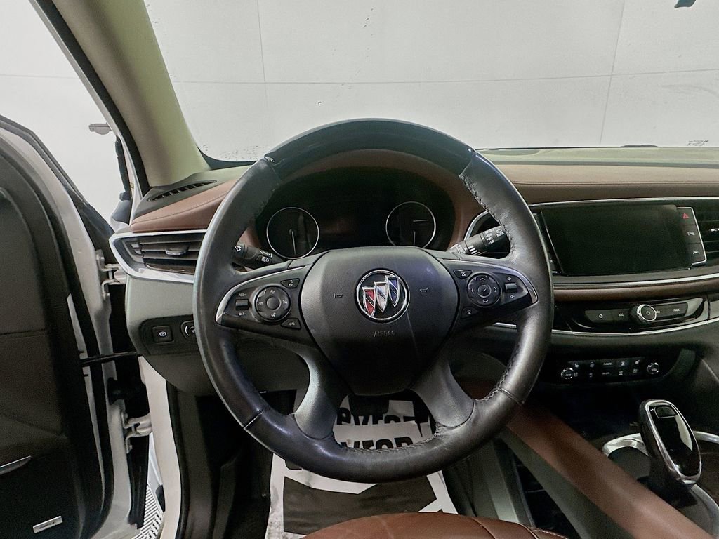 Used 2020 Buick Enclave Avenir w/ Avenir Technology Package image 11