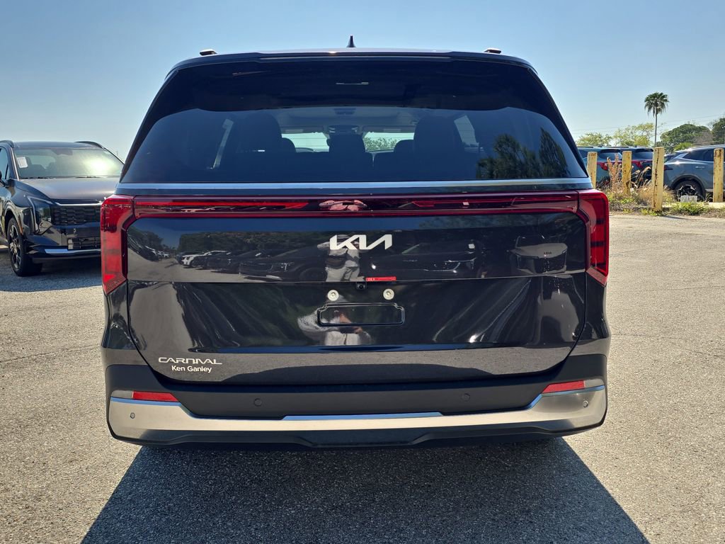 New 2026 Kia Carnival SX FWD image 7