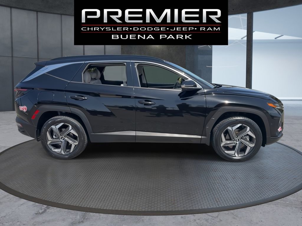 Used 2023 Hyundai Tucson Limited AWD/4WD image 9