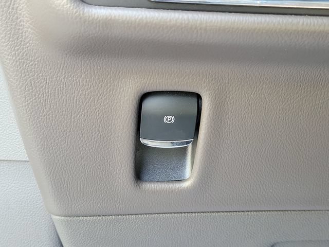 Certified 2022 Lincoln Nautilus FWD w/ Premium Package image 15